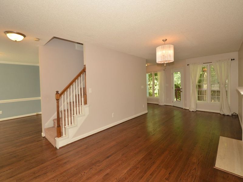 1933 Jupiter Hills Ct, Raleigh, NC 27609