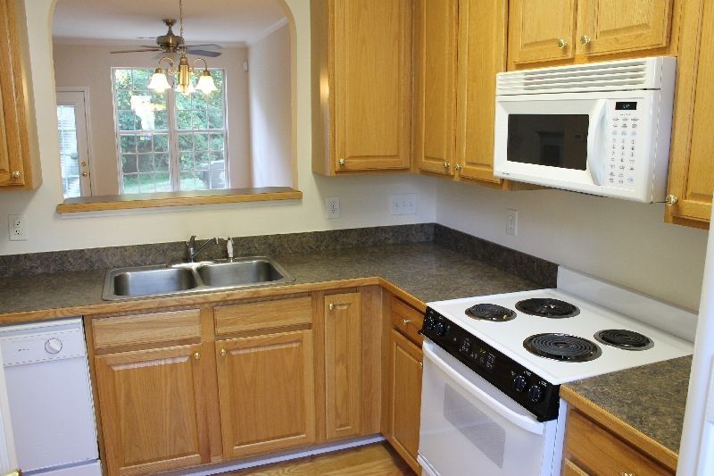1933 Lost Ln, Raleigh, NC 27603