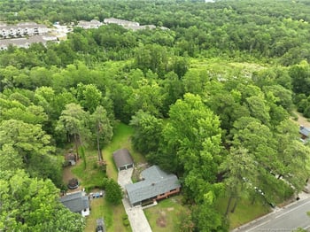 1934 Forest Hills Dr, Fayetteville, NC 28303