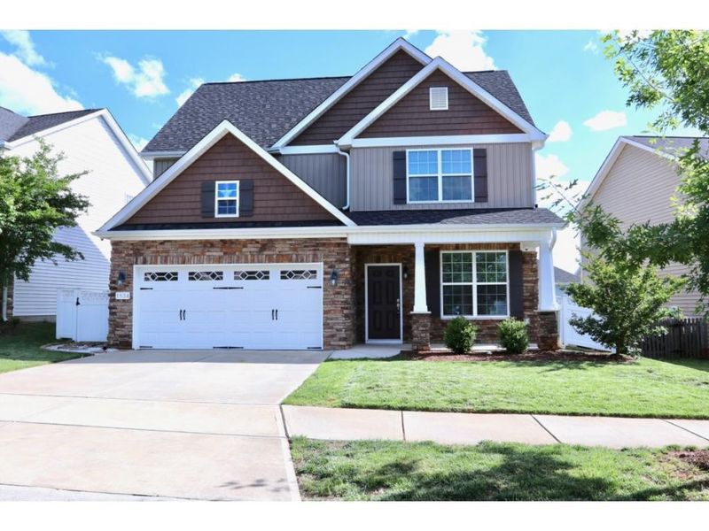 1934 Glenkirk Dr, Burlington, NC 27215