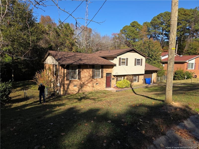 1934 Pearl St, Fayetteville, NC 28303