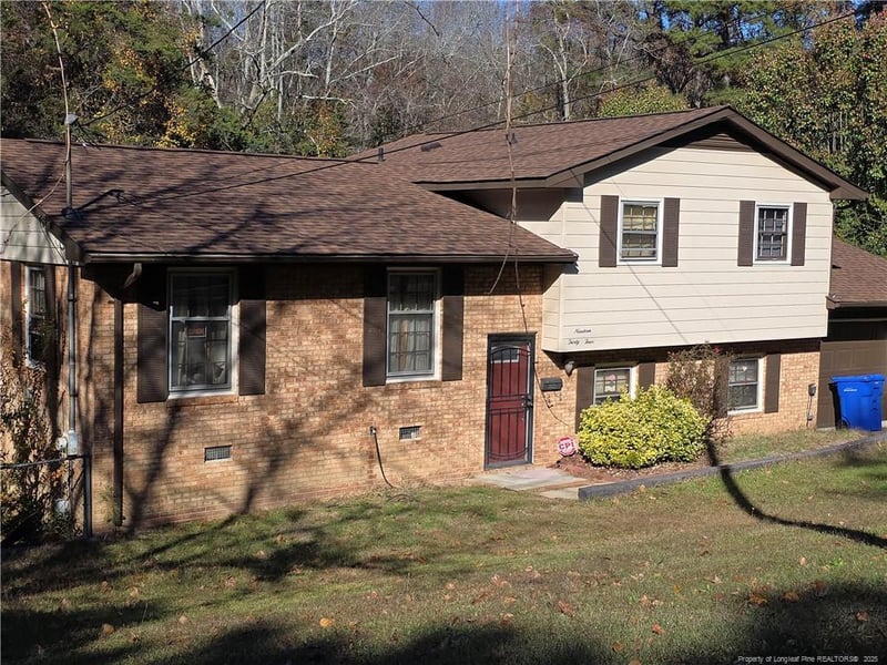 1934 Pearl St, Fayetteville, NC 28303