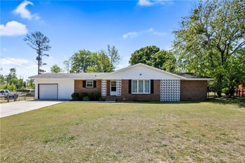 1934 Sloan Ave, Fayetteville, NC 28312