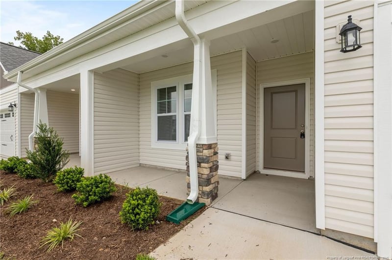 1935 Bluffside Dr, Fayetteville, NC 28312