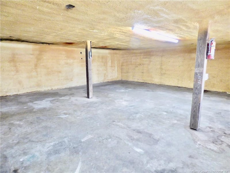 1935 Gillespie St, Fayetteville, NC 28306