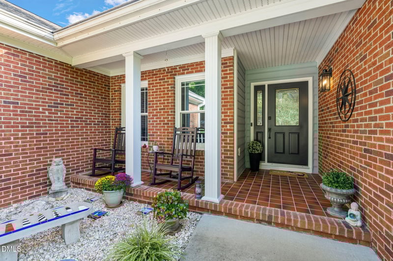 1935 Wedgewood Dr, Sanford, NC 27332