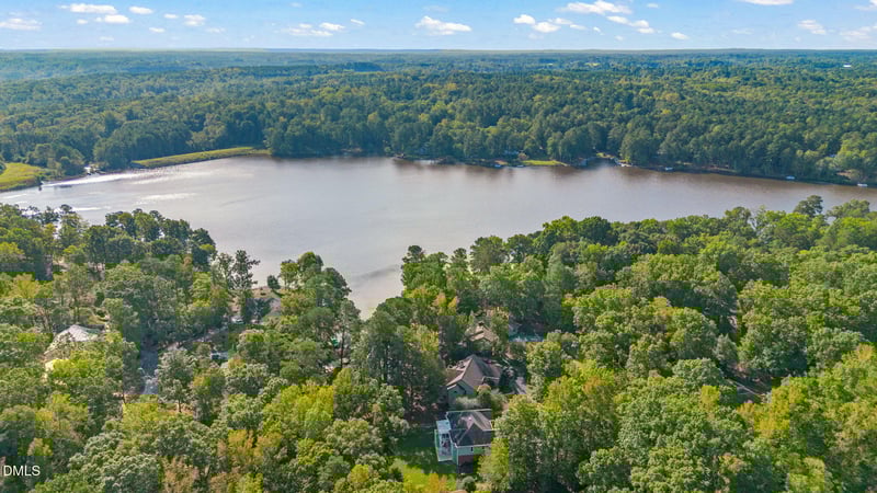 1935 Wedgewood Dr, Sanford, NC 27332