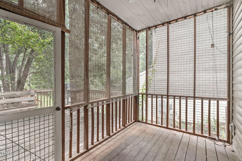 1936 Crag Burn Ln, Raleigh, NC 27604