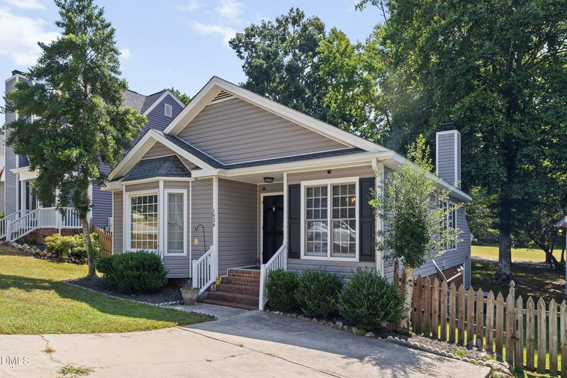 1936 Talamore Ct, Raleigh, NC 27604