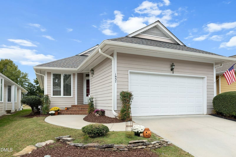 1937 Castle Pines Dr, Raleigh, NC 27604