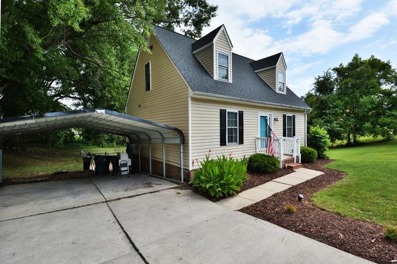1938 Holland Ave, Burlington, NC 27217