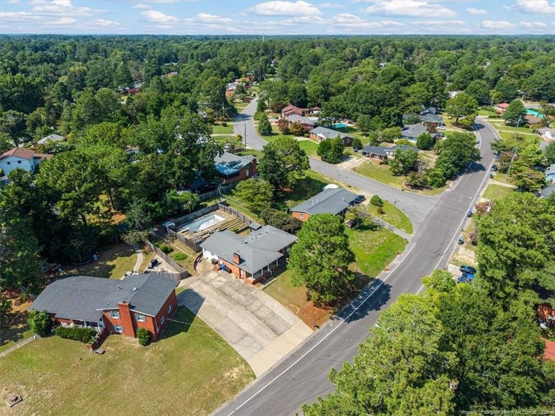 1938 Martindale Dr, Fayetteville, NC 28304