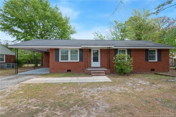 1939 Crestview Dr, Fayetteville, NC 28304