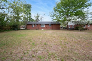 1939 Crestview Dr, Fayetteville, NC 28304