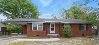 1939 Crestview Dr, Fayetteville, NC 28304