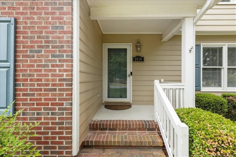 1939 Fairforest Dr, Fayetteville, NC 28304