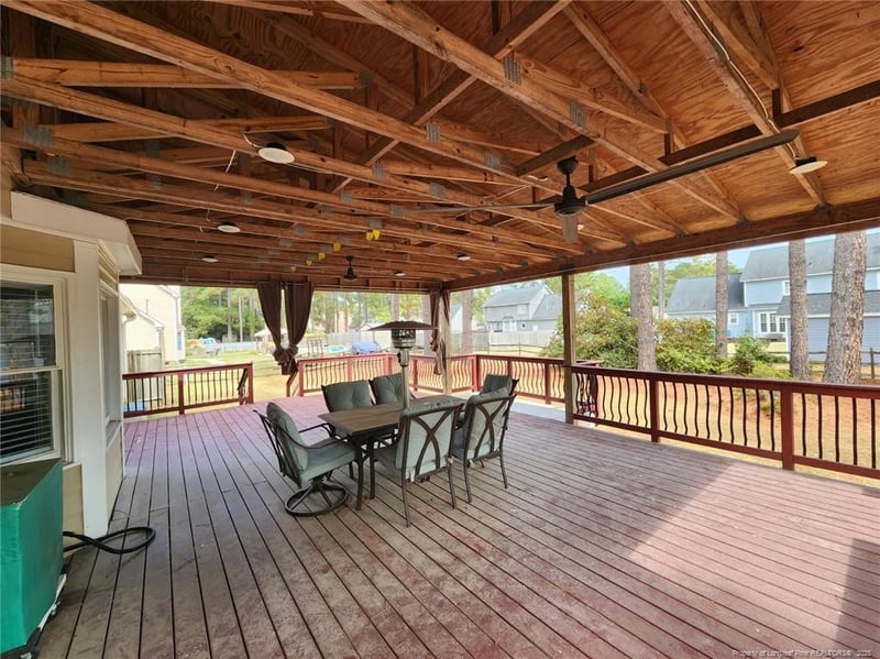 1939 Fairforest Dr, Fayetteville, NC 28304