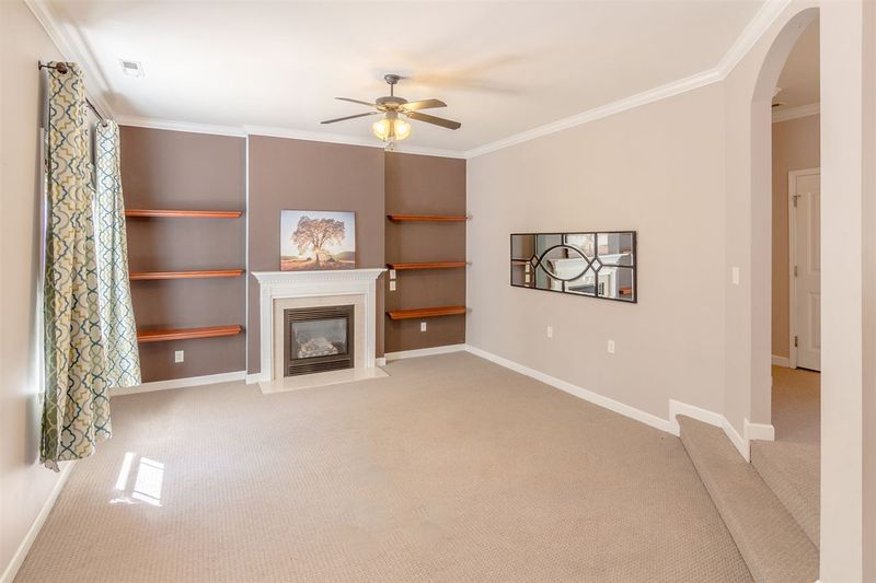194 Adams Point Dr, Garner, NC 27529