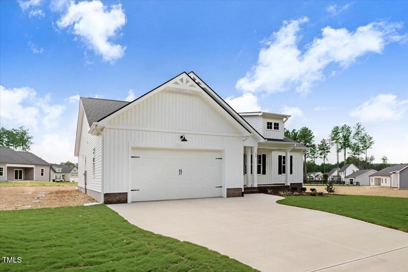 194 Cherrybirch Ln, Zebulon, NC 27597
