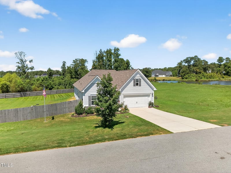 194 Fenella Dr, Four Oaks, NC 27524