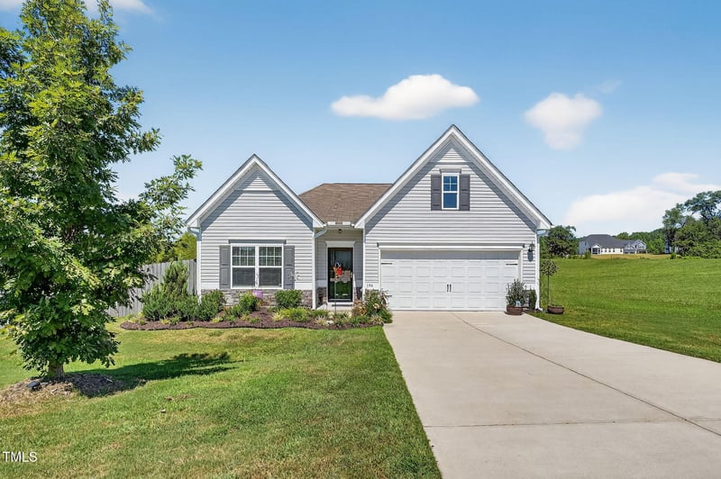 194 Fenella Dr, Four Oaks, NC 27524