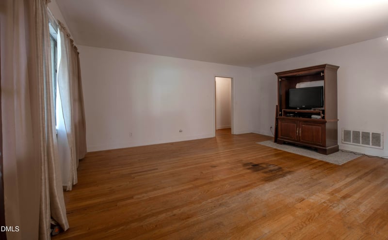 194 Furney Pearce Rd, Zebulon, NC 27597