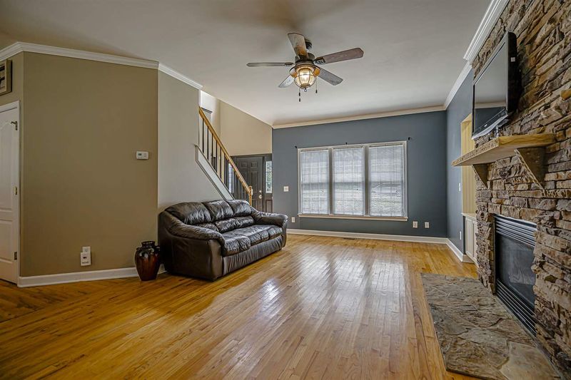 194 Northbend Dr, Youngsville, NC 27596