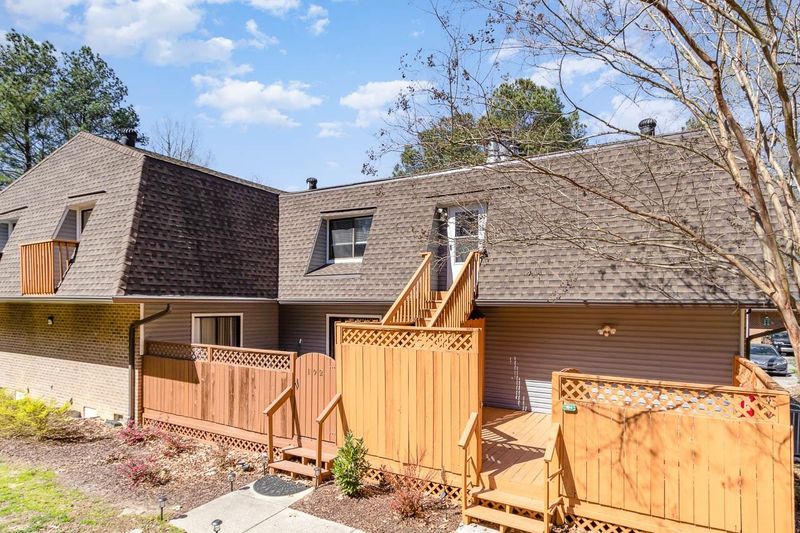 194 Summerwalk Cir #194, Chapel Hill, NC 27517