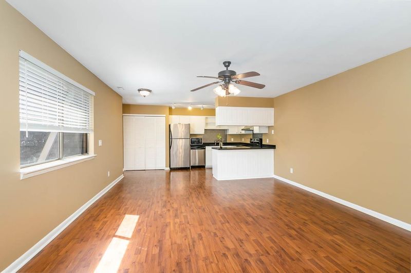 194 Summerwalk Cir #194, Chapel Hill, NC 27517