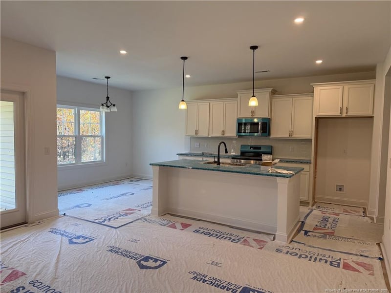 194 Travelers Way, Lillington, NC 27546