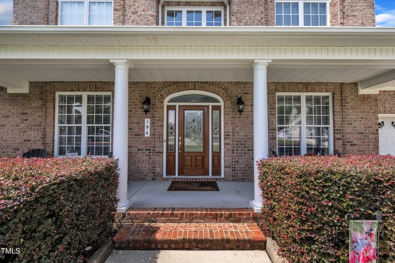 194 Weldon Dr, Clayton, NC 27520