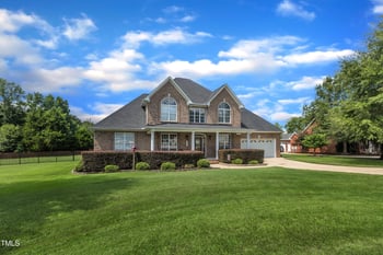 194 Weldon Dr, Clayton, NC 27520