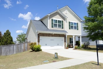 1940 Dunfield Dr, Fuquay Varina, NC 27526