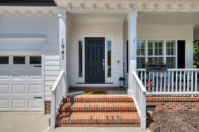 1941 Bryson Ct, Fuquay Varina, NC 27526