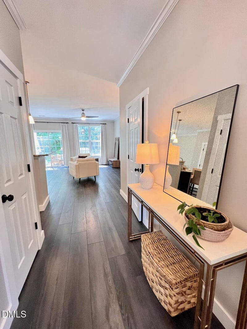 1941 Lost Ln, Raleigh, NC 27603