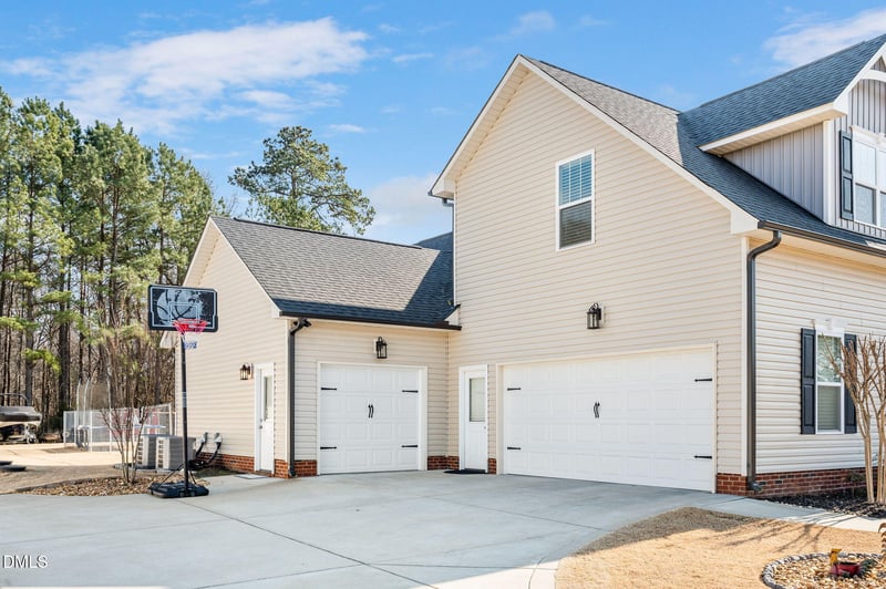 1941 Main St, Fuquay Varina, NC 27526