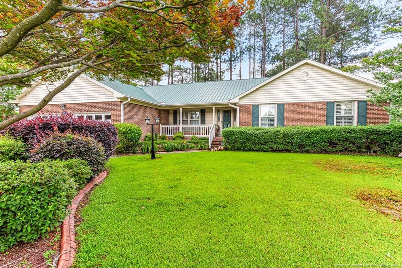 1941 Rayconda Rd, Fayetteville, NC 28304