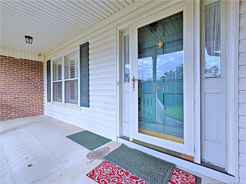 1941 Rayconda Rd, Fayetteville, NC 28304