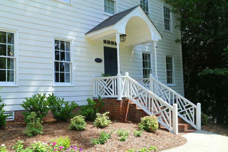1941 Wilton Cir, Raleigh, NC 27615