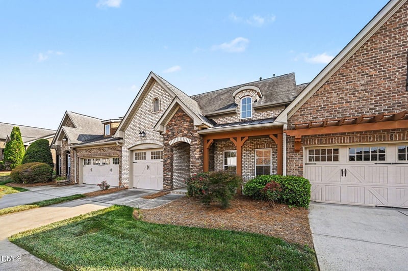 1942 Tweed Ln, Burlington, NC 27215