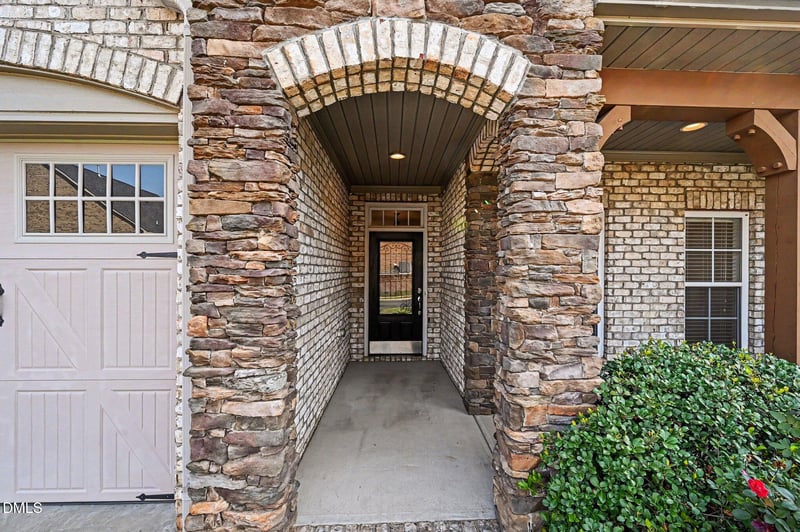 1942 Tweed Ln, Burlington, NC 27215