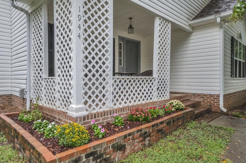 1944 Deep Forest Trl, Raleigh, NC 27603