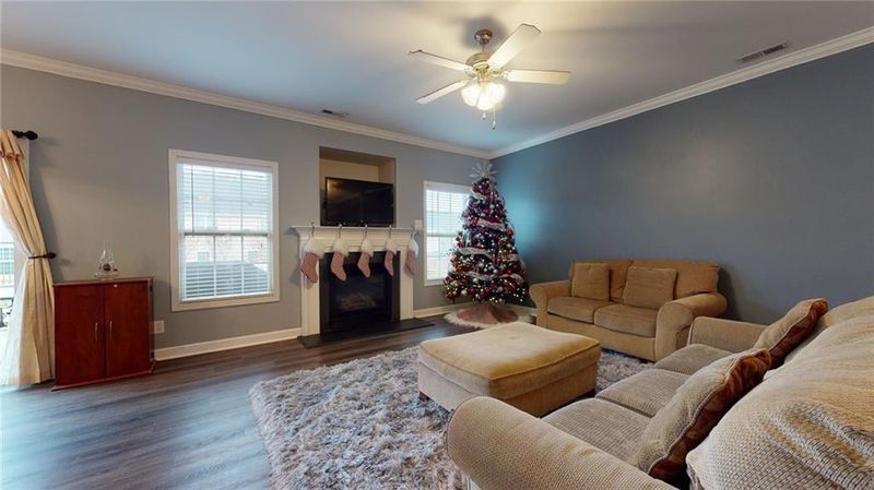 1944 Glenkirk Dr, Burlington, NC 27215