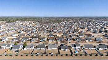 1944 Yellowbrick Rd, Fayetteville, NC 28314