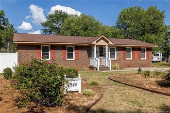 1945 Wayne Ln, Fayetteville, NC 28304