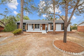 1947 Ireland Dr, Fayetteville, NC 28304