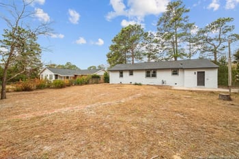 1947 Ireland Dr, Fayetteville, NC 28304