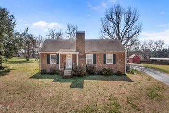 1947 Lower Hopedale Rd, Burlington, NC 27217