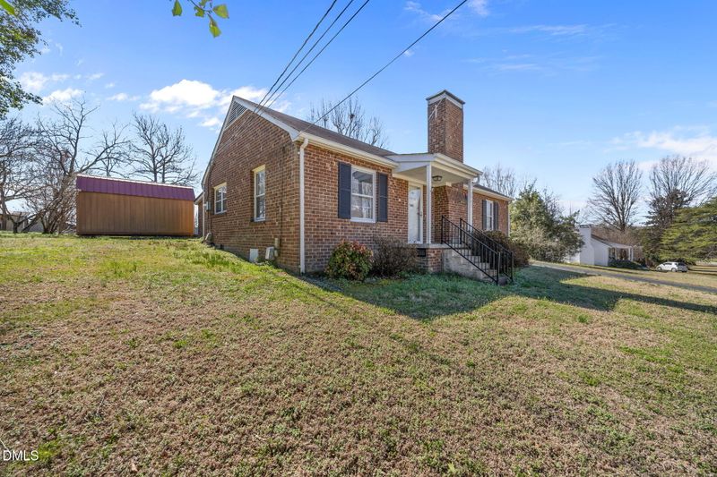 1947 Lower Hopedale Rd, Burlington, NC 27217