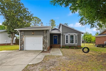 1947 Windlock Dr, Fayetteville, NC 28304